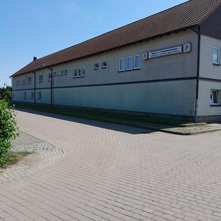 Sport & Freizeit Centrum Pension Heudeber Exterior photo